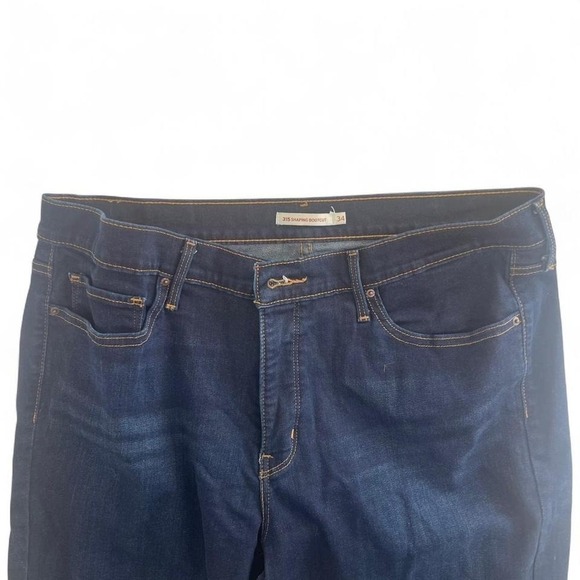 Woman's levi jeans - Picture 4 of 6